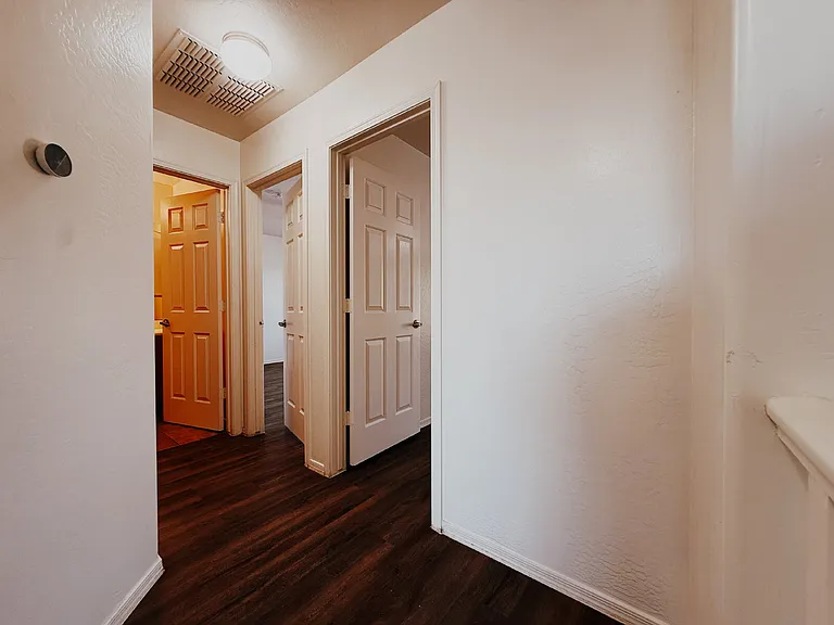 906 S 118th Ln — Photo 23