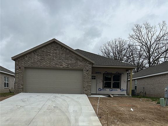 2nd image of 837 Snyder Springs Loop