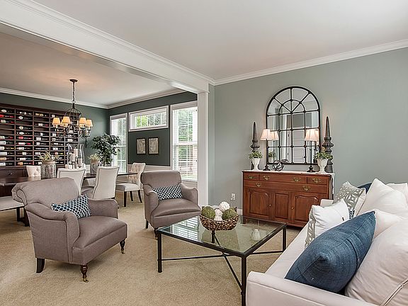 3rd image of 2576 Murphy Cir N