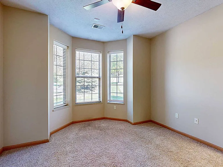Stone Creek Villas — Photo 143