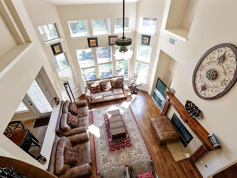 3808 Avery Woods Ln — Photo 15