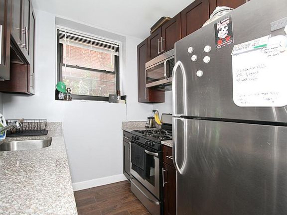 2nd image of 1451 W Balmoral Ave APT Gs