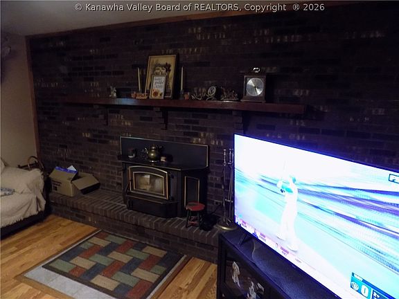 5th image of 855 Price Hollow Rd