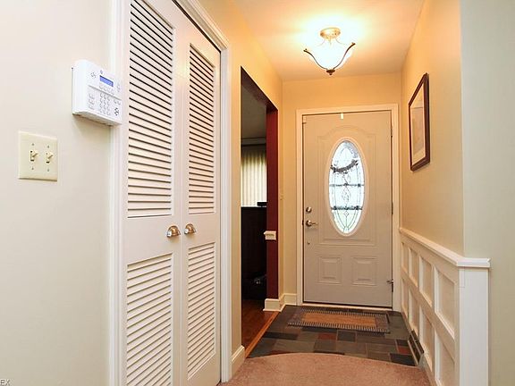 2nd image of 2079 Ayers Ave