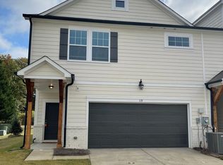 119 Cranford Dr, Pineville, NC 28134