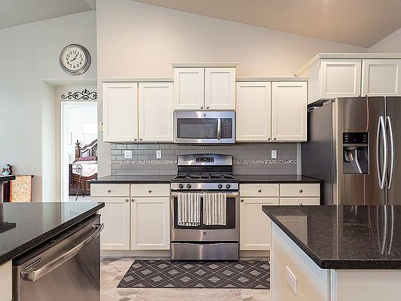 2nd image of 4709 S Coyote Creek Ln