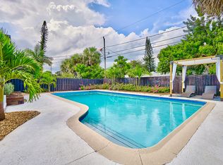 37 NE 24th St, Wilton Manors, FL 33305