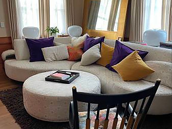 Living Room (furniture for visual only)