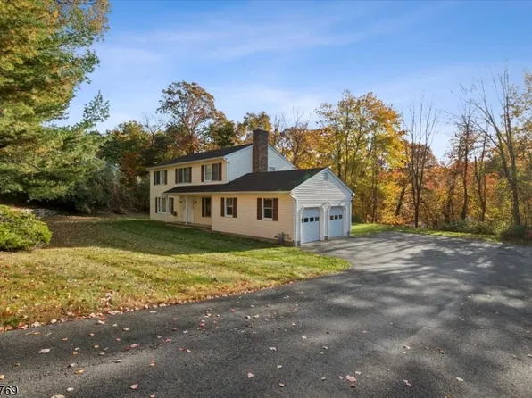 4 Alexandra Rd, Roxbury Twp., NJ 07850