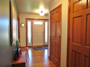 2024 Wellington Ct, Geneva, IL 60134