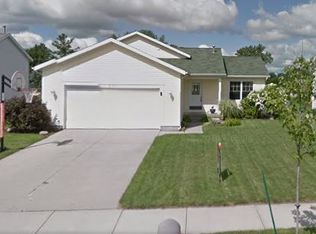 657 Splitrail Ave NW, Grand Rapids, MI 49504