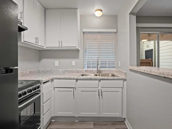 Brookwood Apartments