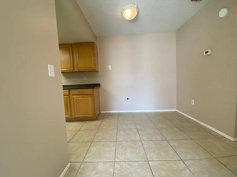 6010 Village Cir — Photo 17