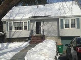 34 Alda Dr, Poughkeepsie, NY 12603