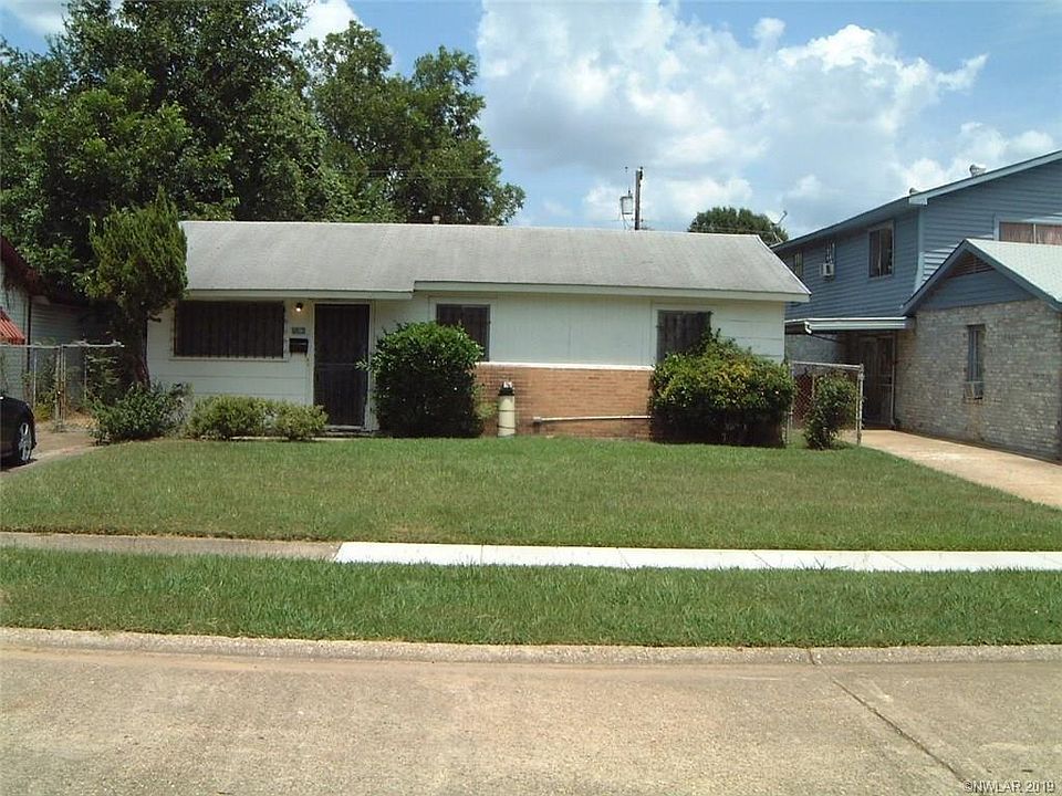 2nd image of 8023 Aaron Pl