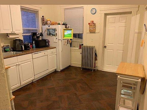 5th image of 549 Valley Brook Ave Floor 1
