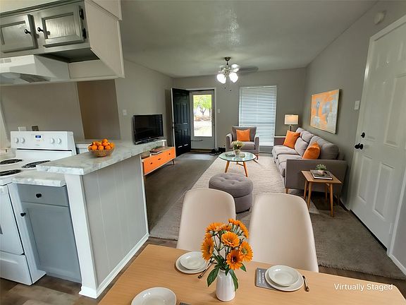 4th image of 605 Elm St