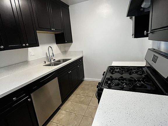 4th image of 1036 Brittania St APT 11