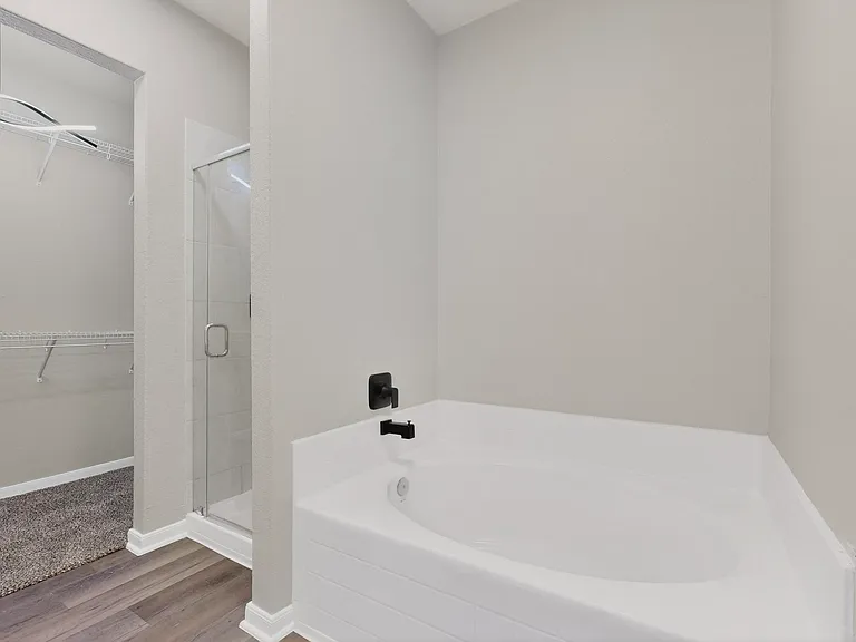 15022 Harbor Lndg — Photo 27