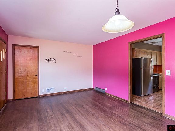 5th image of 1003 N Washington Ave