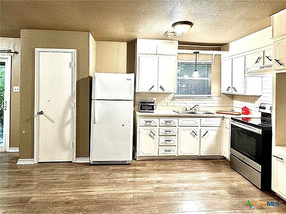 2nd image of 1107 Carrollton Cir