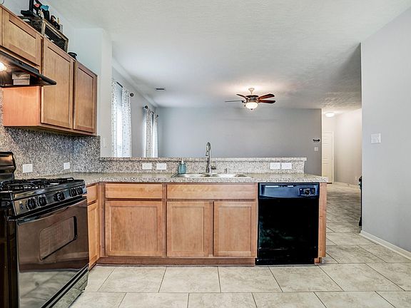 4th image of 2225 Onyx Ct