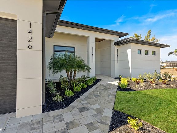 4th image of 1426 NW 39th Ave