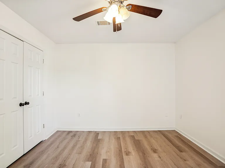509 Polk St #A — Photo 16