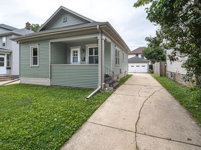 557 Harvey Dr, Racine, WI, 53405