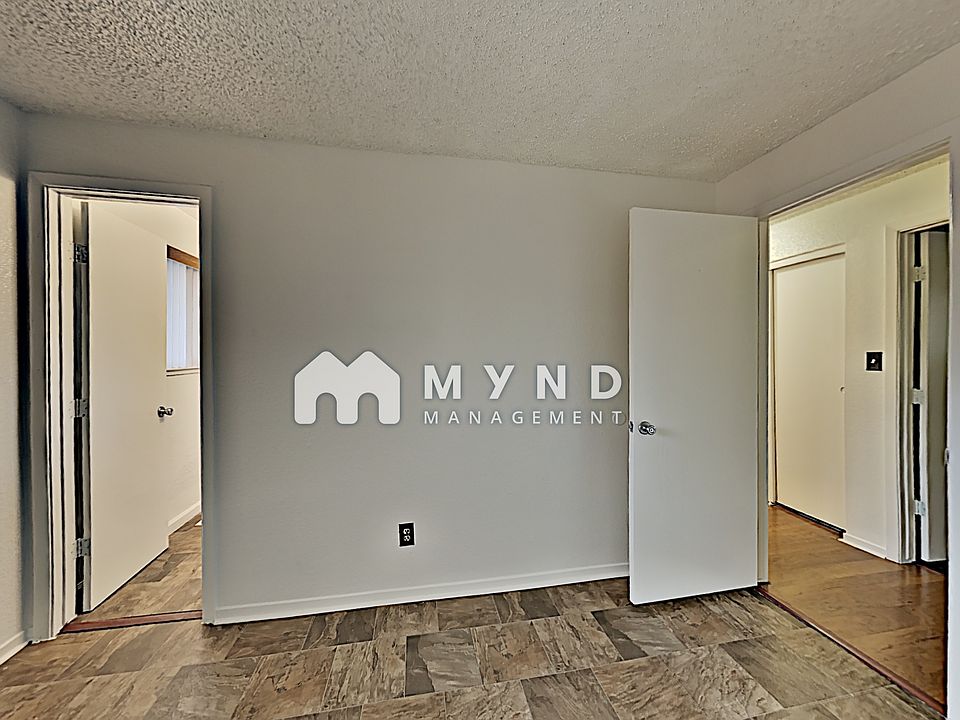 1st image of 2004 La Hacienda Dr