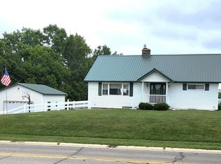 300 S Syracuse Webster Rd, Syracuse, IN 46567