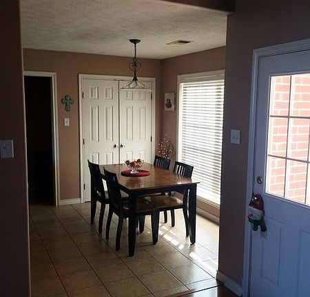 5th image of 4200 Conway Ct