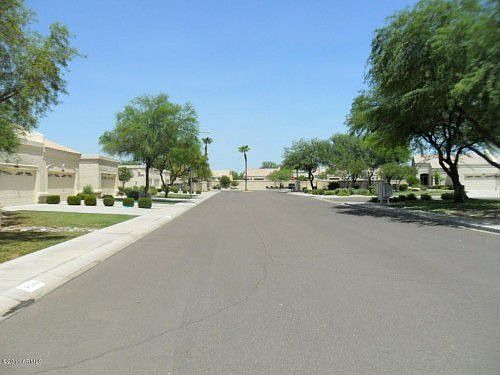 3rd image of 19040 N 83rd Ln