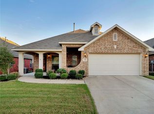 536 Darlington Trl, Fort Worth, TX 76131