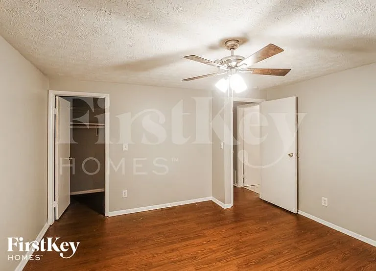 5361 Martins Crossing Rd — Photo 8