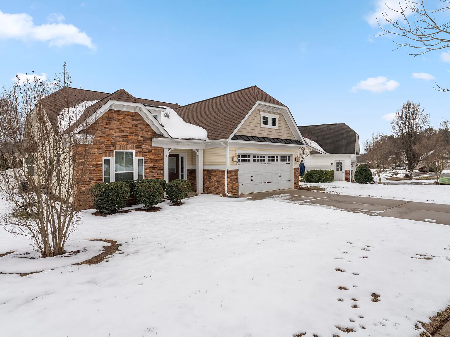 586 Harrison Drive Northwest - 1 — Photo 3