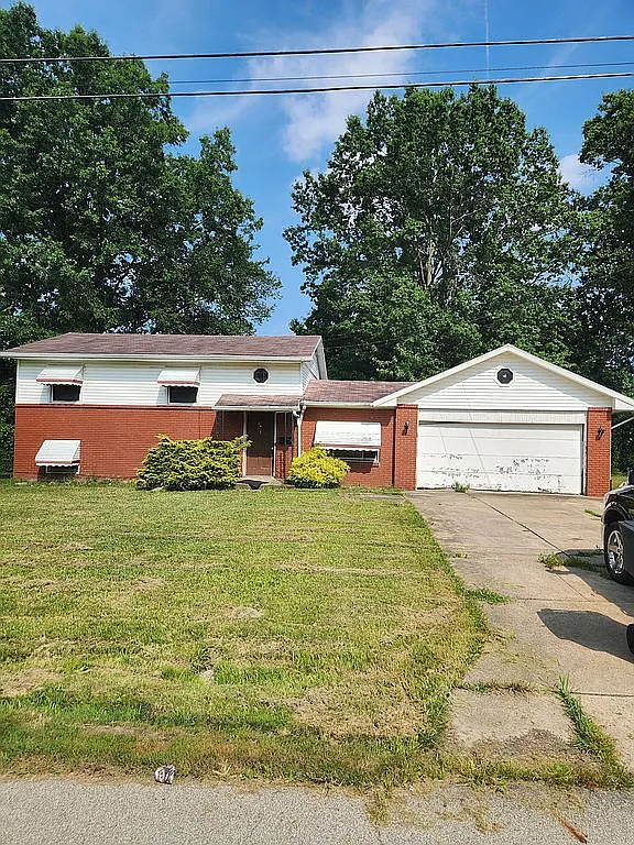 1133 Hayes Ave SW photo 1