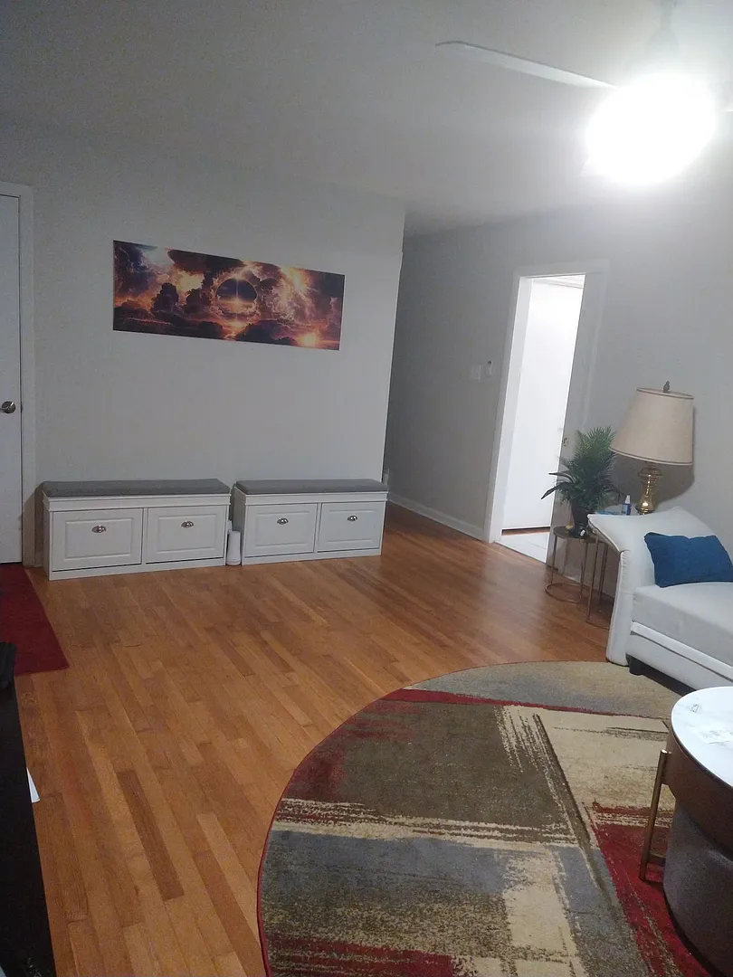 Room in 3 Bedroom Home at Foxcroft Dr — Photo 4