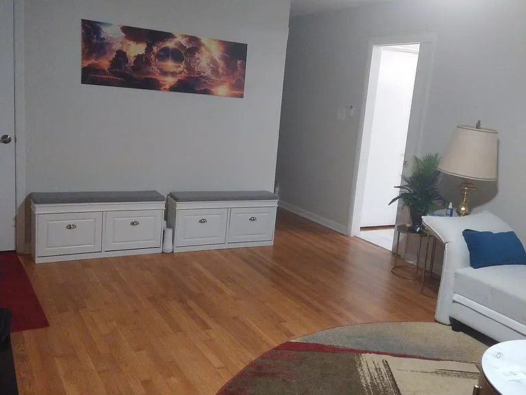 310 Foxcroft Dr — Photo 4