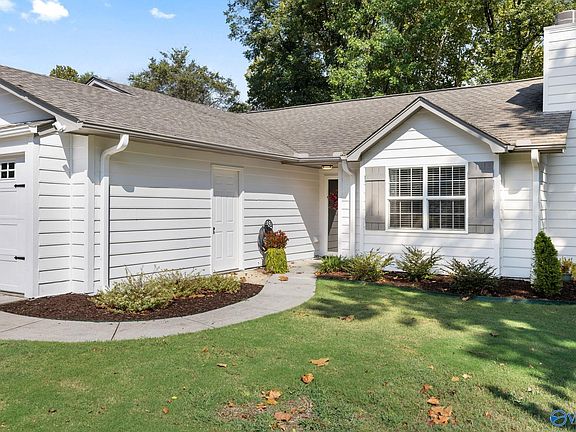 4th image of 9742 Wallwood Dr SE