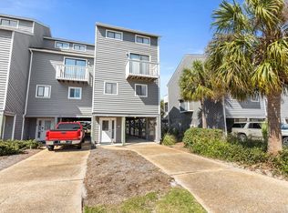 137 Parkside Cir, Pt Saint Joe, FL 32456