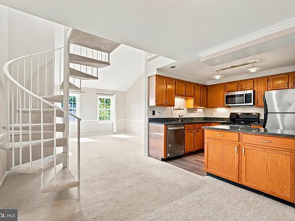 5th image of 12287 Wadsworth Way
