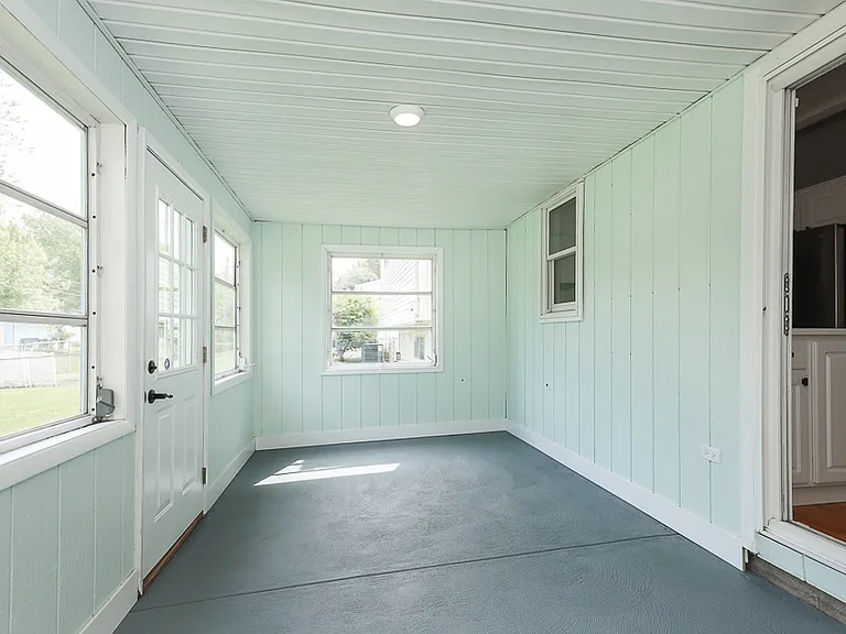 22290 Sharon Ln — Photo 30