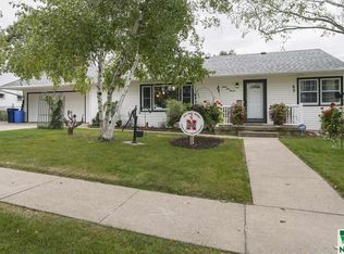 3120 Garretson Ave, Sioux City, IA 51106