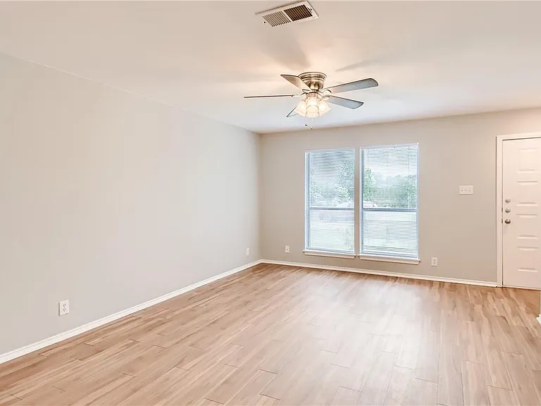 2511 Cypress Ln #A — Photo 2