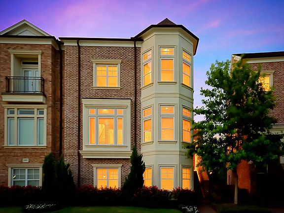 2nd image of 4611 Regent Manor Dr