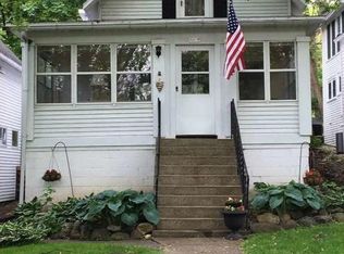 465 N Lakeshore Dr #F, Fontana, WI 53125