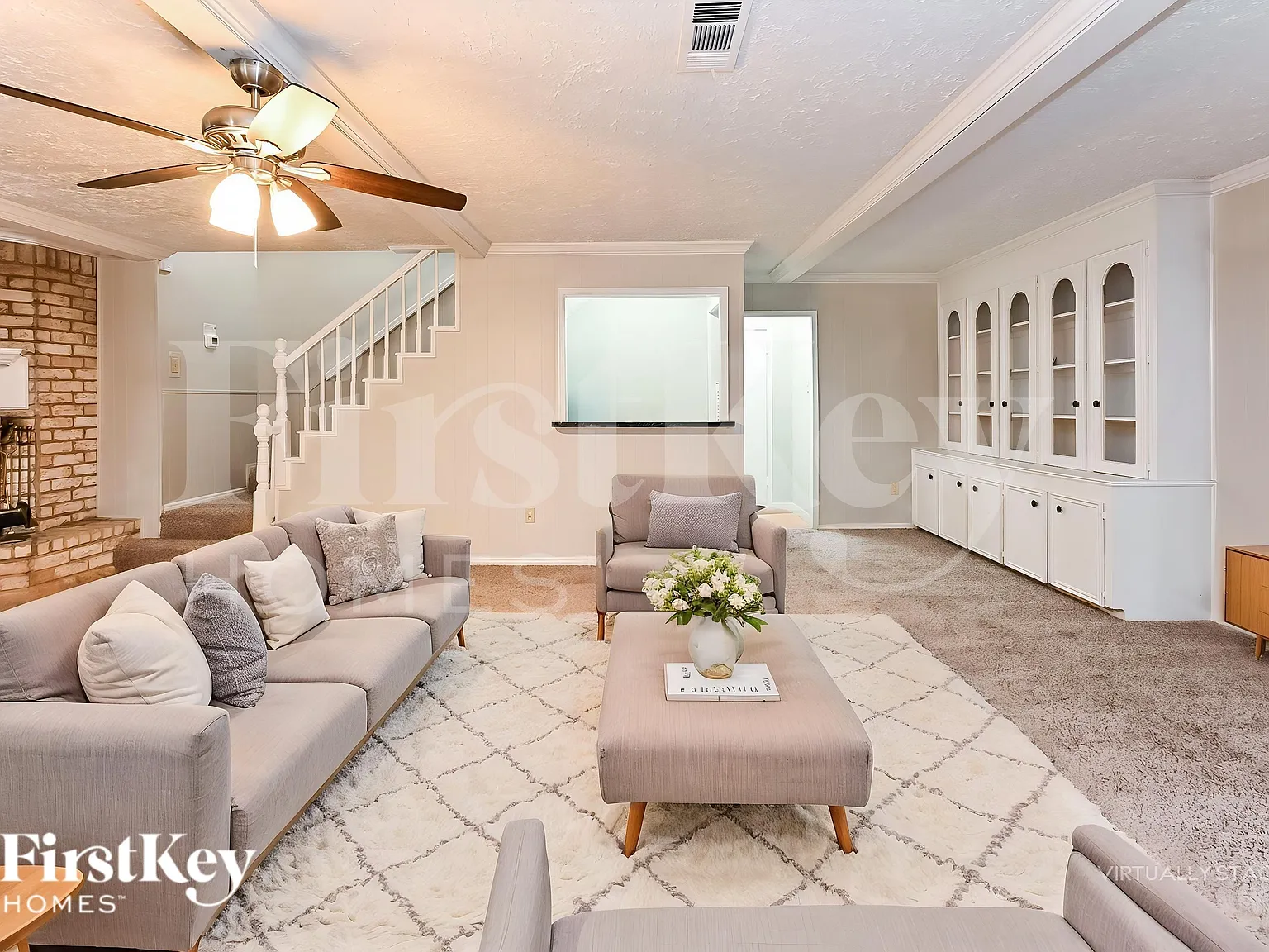 4 bed, 2.5 bath, 2473 sqft, $2,060 — Photo 4