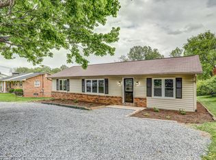 4613 Old Stage Rd, Kingsport, TN 37664