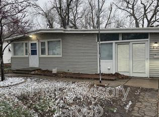 1717 SW Belle Ave, Topeka, KS 66604